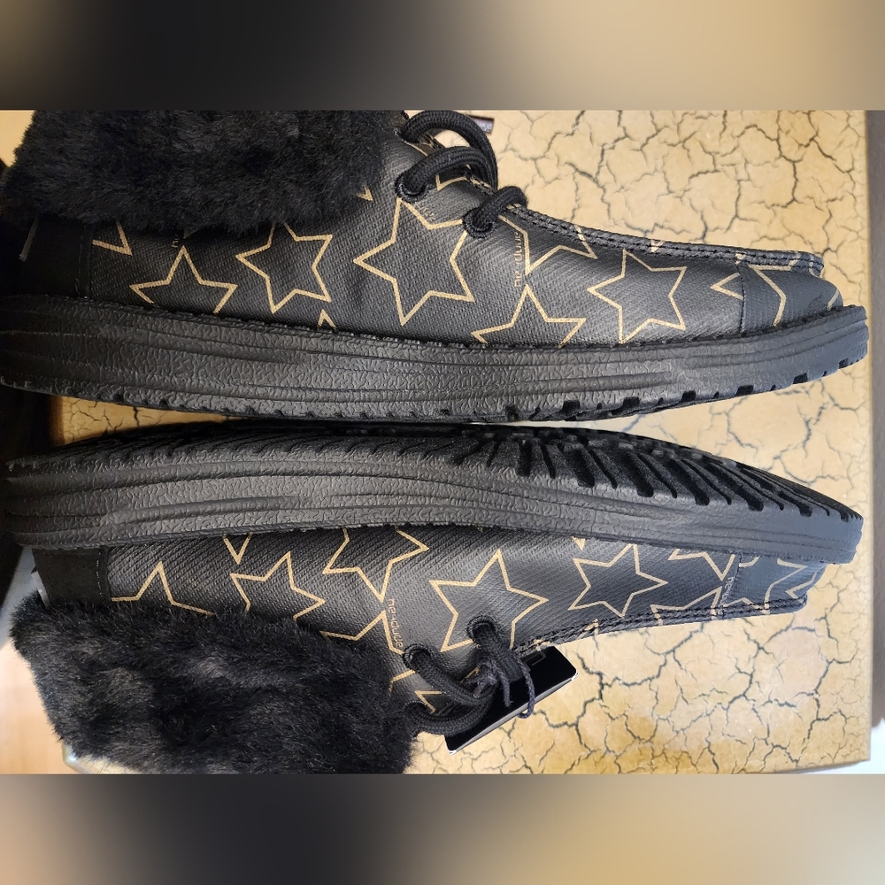 HEY DUDE womens Britt STARRY BLACK & gold faux fur booties US size 8 - Picture 9 of 15